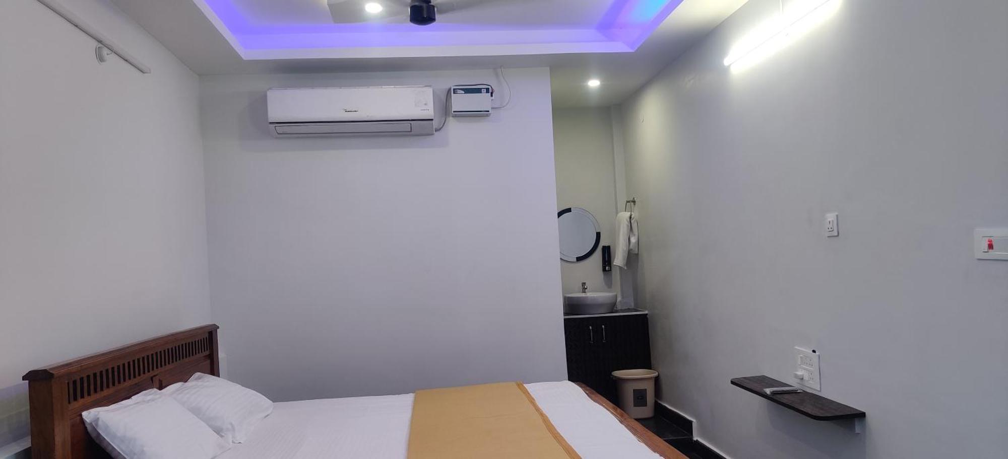 فندق Aadhi Esha Residency Tiruvannāmalai المظهر الخارجي الصورة