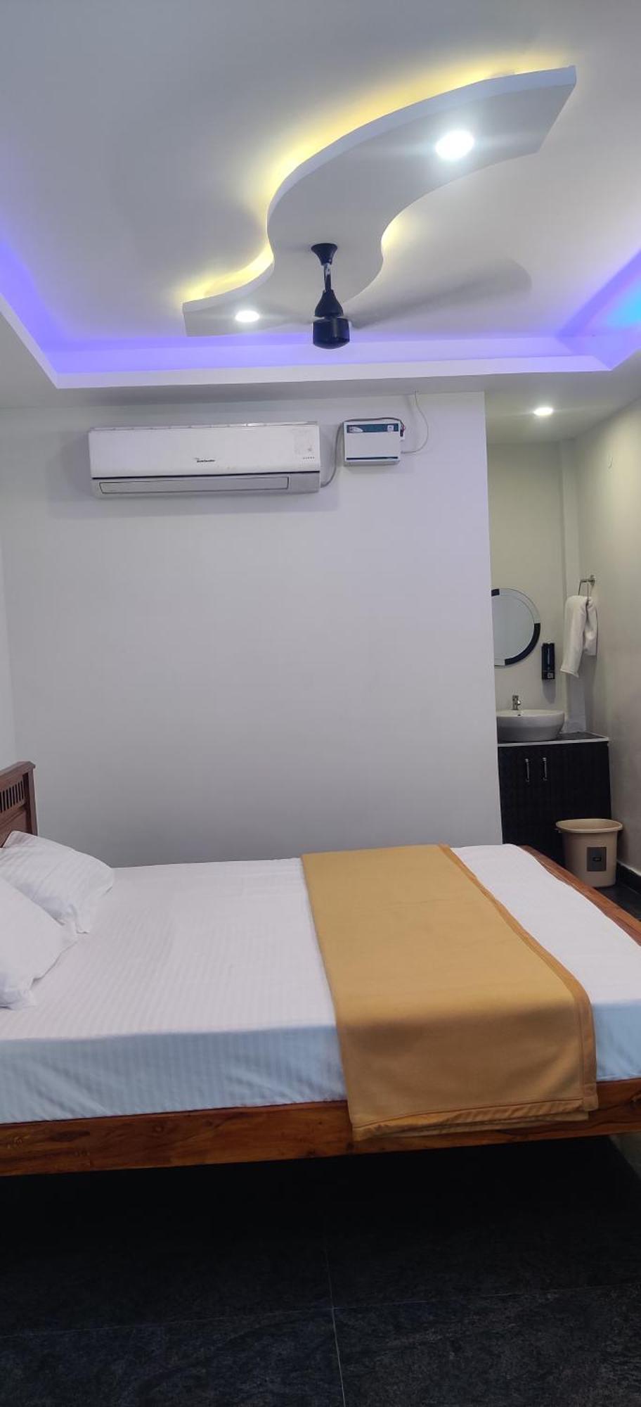 فندق Aadhi Esha Residency Tiruvannāmalai المظهر الخارجي الصورة